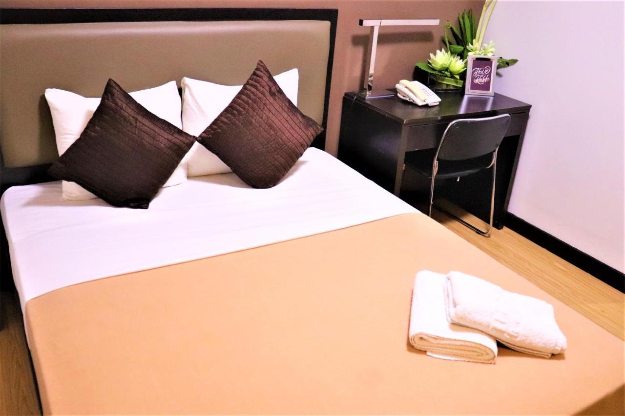 The Studio 18 Residences Manila Luaran gambar
